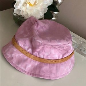 Worn once little girl coach bucket hat